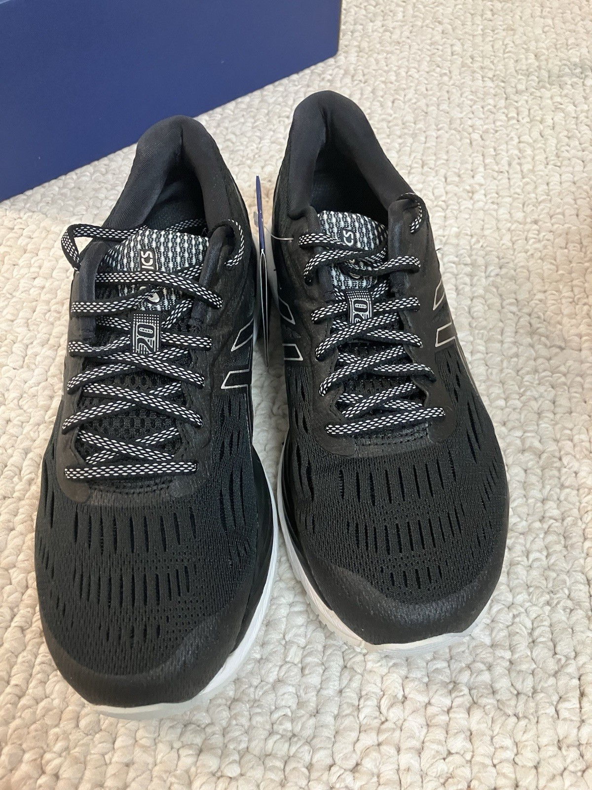 Brand New Asics Gel-Cumulus 20 Men’s Size 8