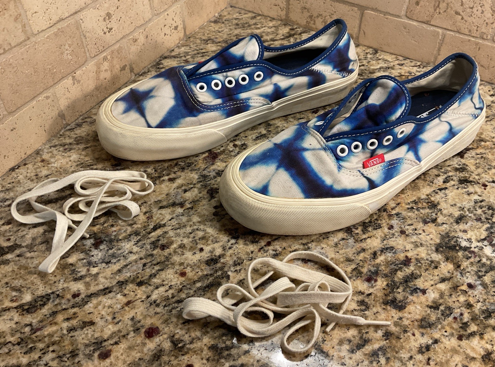 Vans Mens Tie Dye Blue White CHECKERED SIDES Canvas Skate Lace Up Shoes Size 10