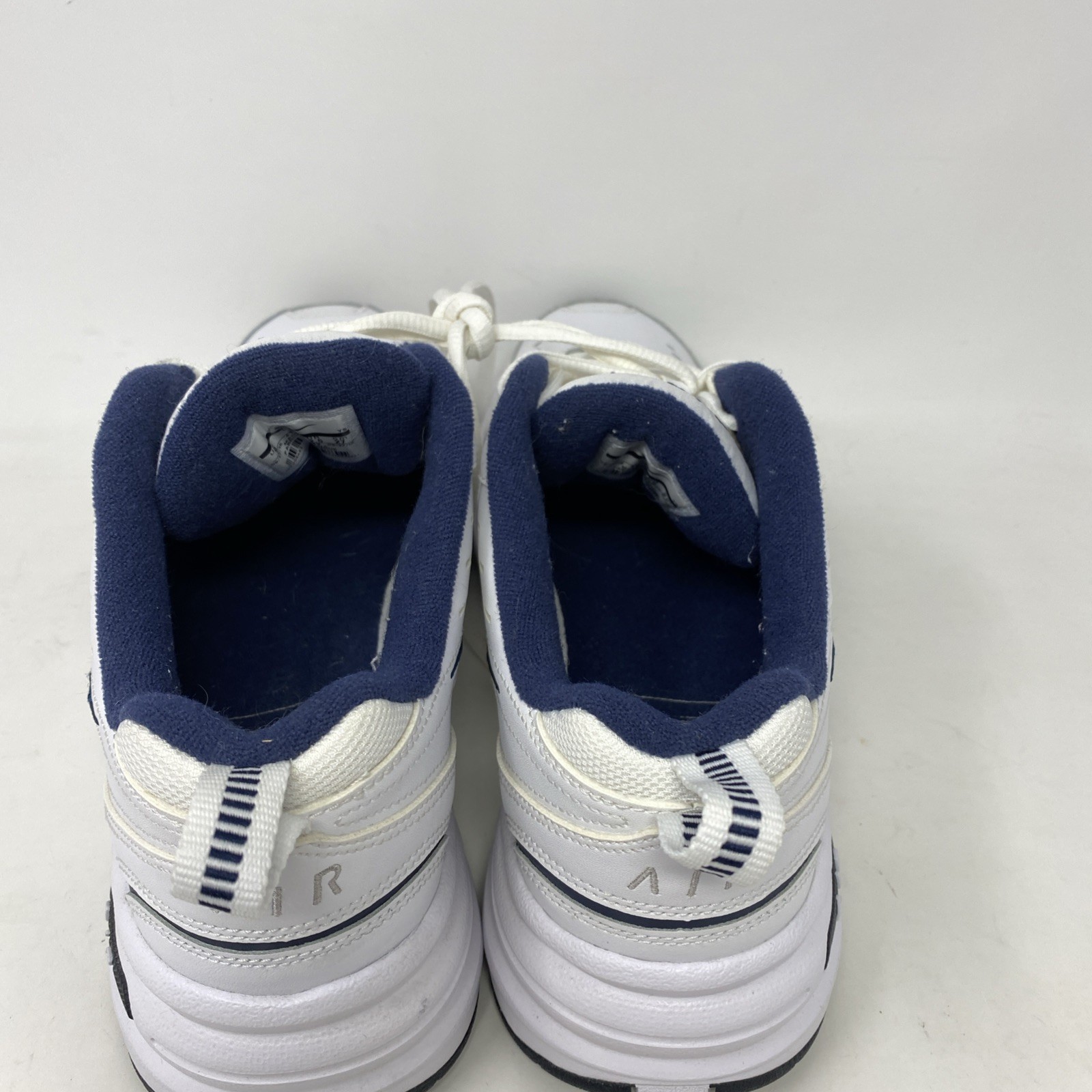 Nike Air Monarch IV Shoes Men Size 9 White Navy 415445-102 Training