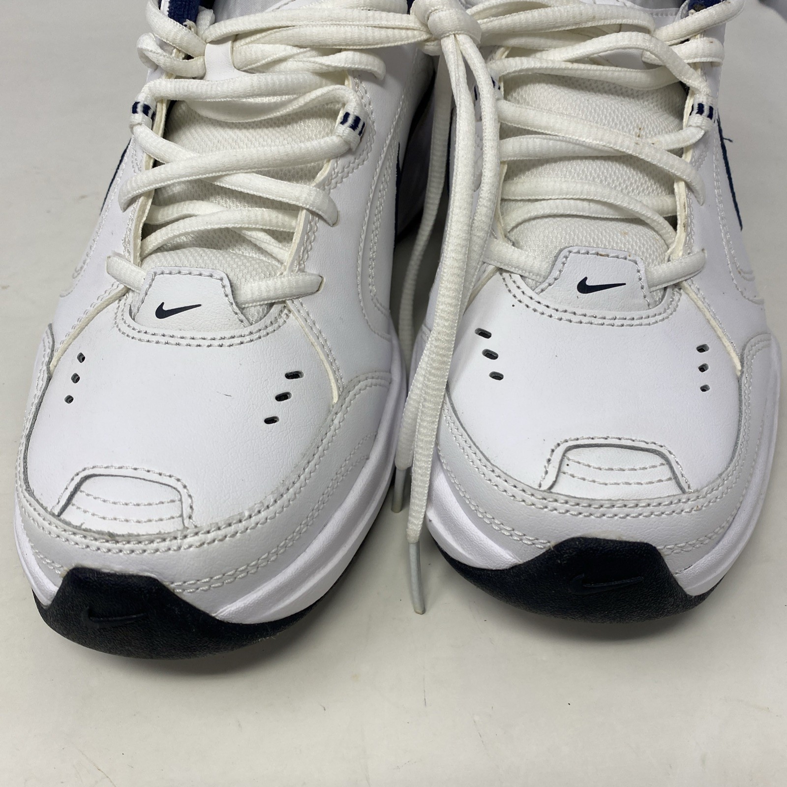 Nike Air Monarch IV Shoes Men Size 9 White Navy 415445-102 Training