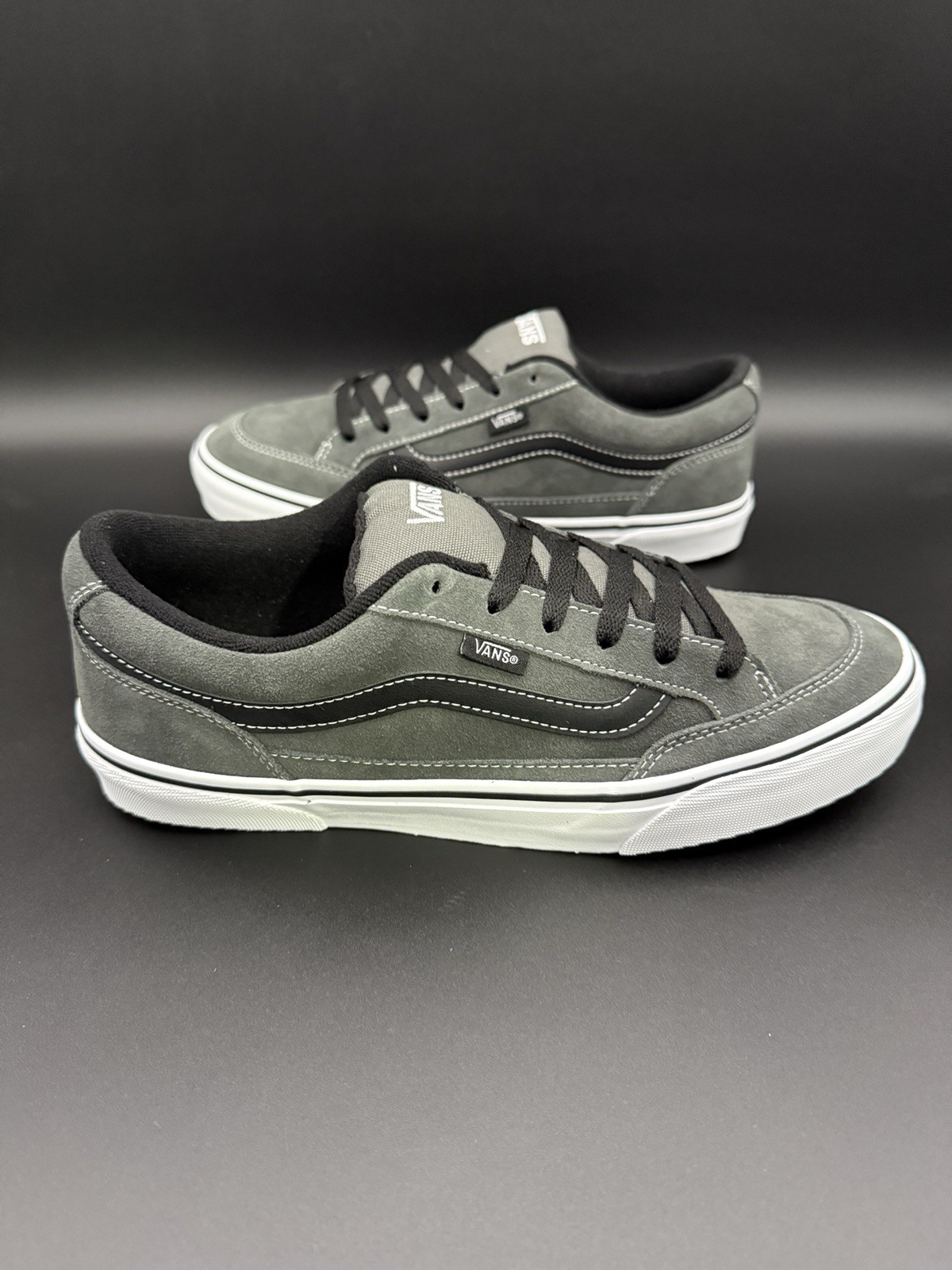 VANS Skate Bearcat Mens Low Top Skateboarding Shoes, Gray Suede VN000DT2CWE(B)
